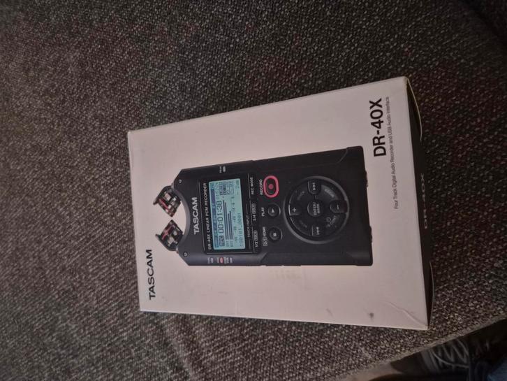 Tascam DR-40X – 4-sporen handheld audio recorder – uitsteken, Audio, Tv en Foto, Bandrecorder, Ophalen of Verzenden
