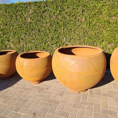 Bolvormige plantenbak in cortenstaal, Tuin en Terras, Bloembakken en Plantenbakken, Nieuw, Ophalen of Verzenden