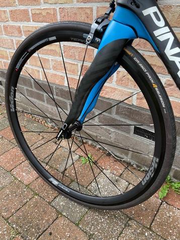 racefiets beschikbaar voor biedingen