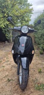 Trottinette Neco 50cc, toutes les pièces sont disponibles sé, Vélos & Vélomoteurs, Enlèvement ou Envoi