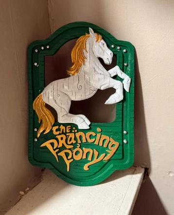 The Prancing Pony wanddecoratie etsy – Lord of the Rings, Enlèvement ou Envoi, Neuf, Statue ou Buste