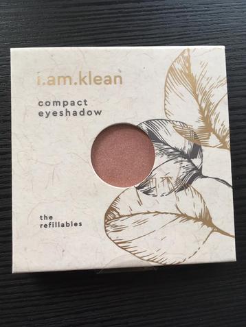 IAK - Compact eye shadow in diverse kleuren beschikbaar voor biedingen