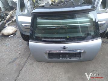mini Cooper 2003 achter klep  beschikbaar voor biedingen