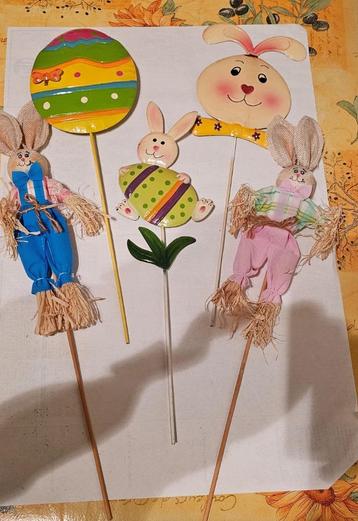 9 binnen- en buitendecoraties voor Pasen  beschikbaar voor biedingen
