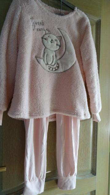 PYJAMA NIEUW beschikbaar voor biedingen