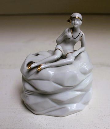 Baigneuse Art-Déco - picque-fleur en porcelaine