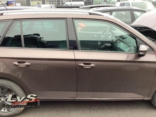 Portier 4Deurs rechts-voor van een Skoda Fabia (LF8Z), Auto-onderdelen, Carrosserie, Deur, Skoda, Gebruikt, 3 maanden garantie