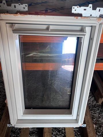 Velux CK02 55x78 GGL met EDL gootstukken voor leien beschikbaar voor biedingen