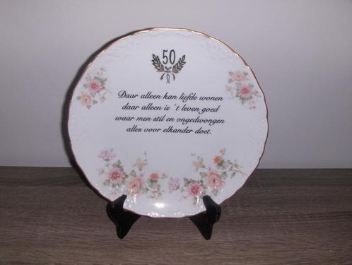 Mooie Sierschotel Porselein 50 jarig Jubileum in NIEUWSTAAT, Antiquités & Art, Antiquités | Porcelaine, Enlèvement ou Envoi