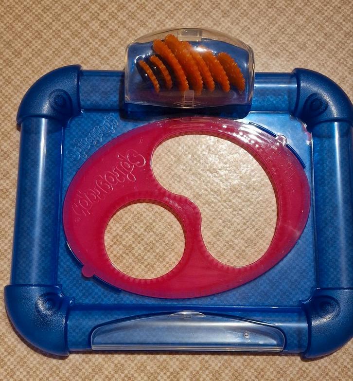 Spirograph Junior – MB Creation – Compleet in doos- tekenen, Hobby & Loisirs créatifs, Dessin, Utilisé, Autres types, Enlèvement ou Envoi