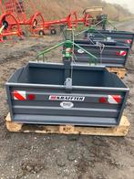 Godet hydraulique 120 avec mini-valve de tracteur Kraffter, Pâturage, 4 chevaux ou poneys ou plus