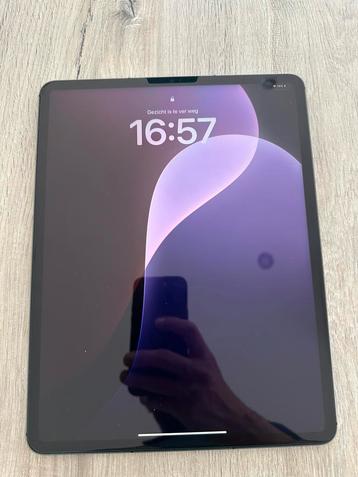 İPad pro 12.9 inch  5 generation + cellular, Computers en Software, Apple iPads, 12 inch, Ophalen of Verzenden, Zo goed als nieuw