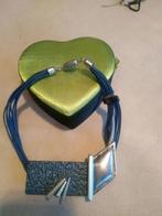 ketting/collier: hematiet - metaal - parelmoer, Bijoux, Sacs & Beauté, Colliers, Envoi, Pierre ou Minéral, Avec pierre précieuse