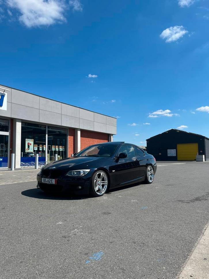 335i e92 LCI DKG, Auto's, BMW, Particulier, 3 Reeks, Benzine, Euro 5, Coupé, 2 deurs, Automaat, Blauw, Zwart, Alcantara, Achterwielaandrijving