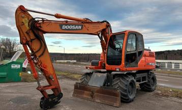 Gezocht doosan/hitachi/daewoo solar graafmachine bandebkraan beschikbaar voor biedingen