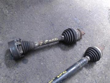 Cardan gauche Skoda Fabia 2 1.2TDi 55kw 2010-2014 LP/14845 beschikbaar voor biedingen