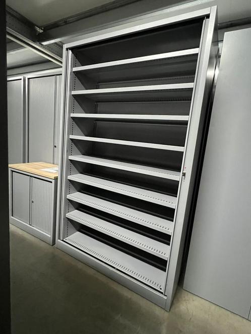 Pami Roldeurkasten 8 Legborden 3 punt slot, Huis en Inrichting, Kasten | Roldeurkasten en Archiefkasten, Zo goed als nieuw, 150 tot 200 cm