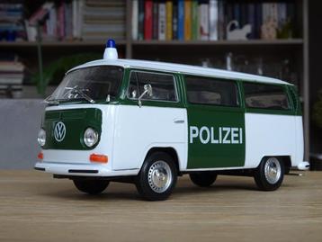 Autobus Volkswagen T2a Police - 1/24