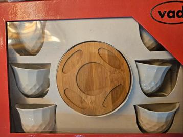 Koffie kopjes beschikbaar voor biedingen