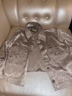 Gucci 2 piece outfit - creme colour, Kleding | Dames, Jasjes, Kostuums en Pakken, Beige, Nieuw, Gucci, Jasje