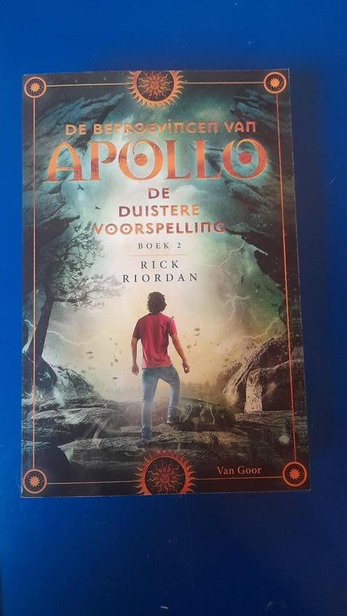 Rick Riordan - De Duistere Voorspelling, Livres, Livres pour enfants | Jeunesse | 13 ans et plus, Comme neuf, Fiction, Enlèvement ou Envoi