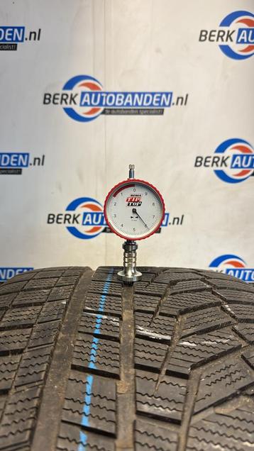 2x Hankook Winter I'Cept Evo2 SUV 295/35 R23 108W 295/35/23  beschikbaar voor biedingen