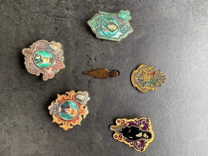6 Pin's Harry Potter, Collections, Harry Potter, Comme neuf, Figurine, Enlèvement ou Envoi