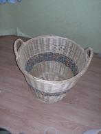 Hoge mand, Ophalen of Verzenden, Rond, Riet, Mand