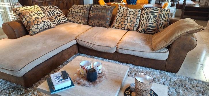 Belle chaise longue qui attirera tous les regards, Maison & Meubles, Canapés | Sofas & Chaises Longues, Utilisé, Quatre personnes ou plus