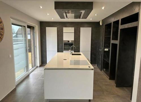 LUXE EILAND KEUKEN(2 JAAR)+ 5 ELECTRO + GRANIET+GEDEMONTEERD, Huis en Inrichting, Keuken | Complete keukens, Zo goed als nieuw