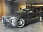 Alfa Romeo Giulia 2.2 Diesel Super | Xenon | Camera |, 4 deurs, 109 g/km, Leder, Zilver of Grijs