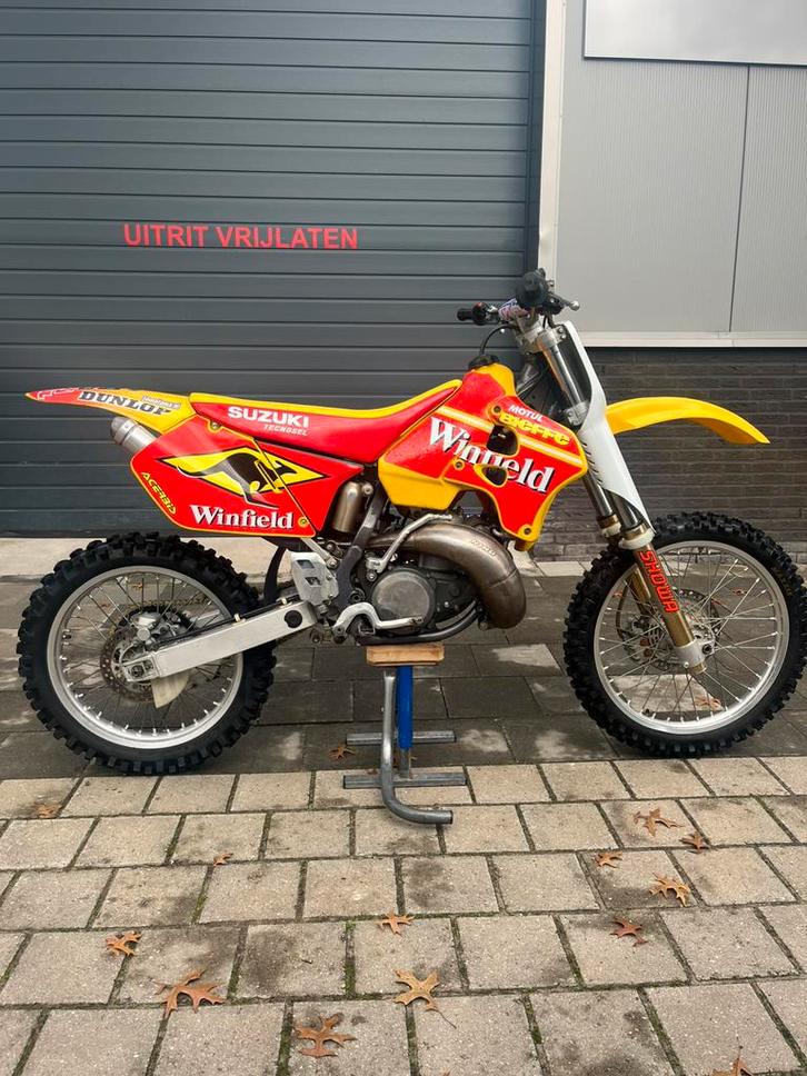 Suzuki rm 250 1997 + 1996, Motoren, Motoren | Suzuki, Bedrijf, Ophalen