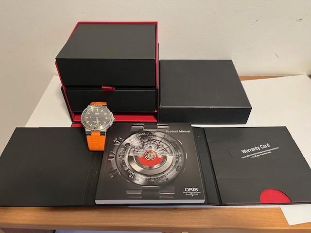 Oris Aquis Date Automatic Orange, Bijoux, Sacs & Beauté, Montres | Hommes, Comme neuf, Montre-bracelet, Autres marques, Acier