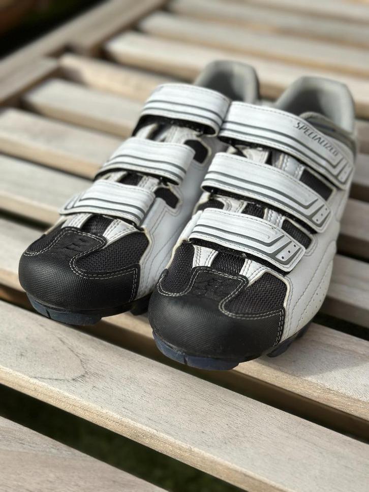 Fietsschoenen - Specialized - 43 - Zeer goede staat!, Fietsen en Brommers, Fietsaccessoires | Fietskleding, Zo goed als nieuw