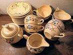 Boch La Louviere koffieservies 12 pers. 1 bordje tekort., Antiek en Kunst, Ophalen