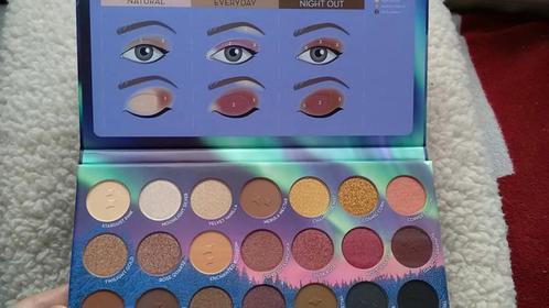 Nieuw make-uppalet van Midnight Wonder, Handtassen en Accessoires, Uiterlijk | Cosmetica en Make-up, Nieuw, Make-up, Ogen, Overige kleuren