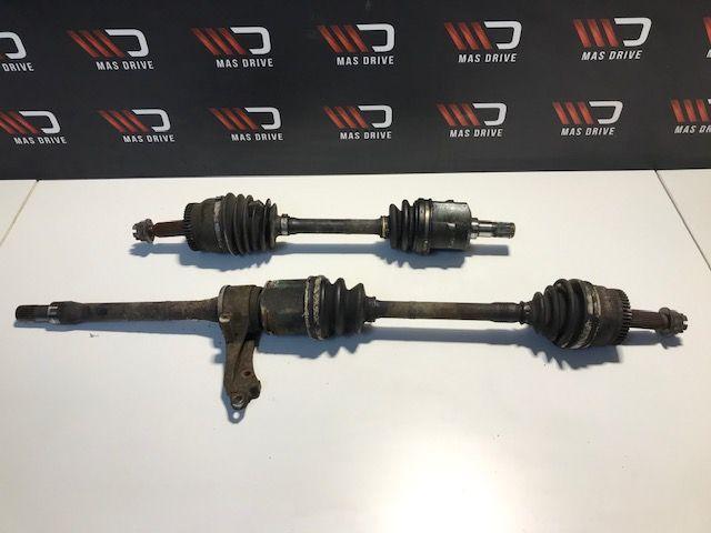 Mitsubishi 3000GT TT VR4 manueel aandrijfassen, Auto-onderdelen, Remmen en Aandrijving, Gebruikt