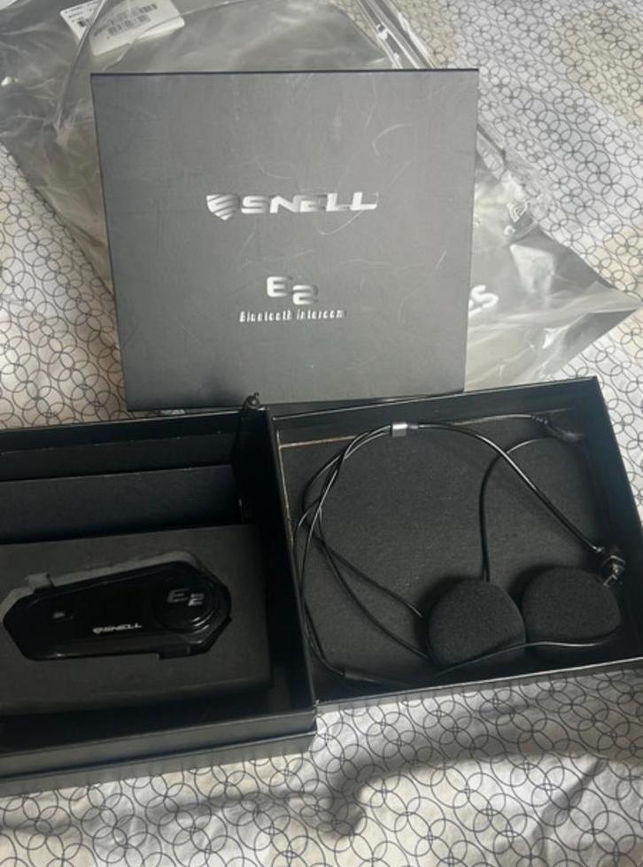 Intercom Bluetooth Snell E2 – Excellent état - Pas cher, Motos, Accessoires | Autre, Comme neuf, Enlèvement ou Envoi