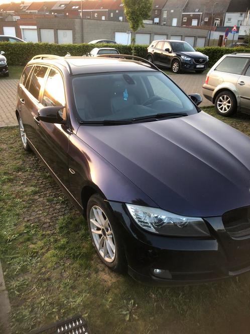 E91 318d motor kapot start niet, Auto's, BMW, Particulier, 3 Reeks, Diesel, Euro 5, Break, 5 deurs, Automaat, Zwart, Zwart, Leder