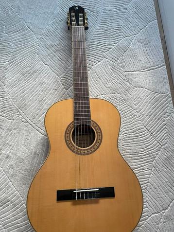 KLASSIEKE GITAAR GOMEZ MODEL ESTUDIANTE 4/4 beschikbaar voor biedingen