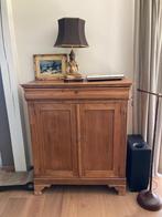 Ancien commode, Ophalen