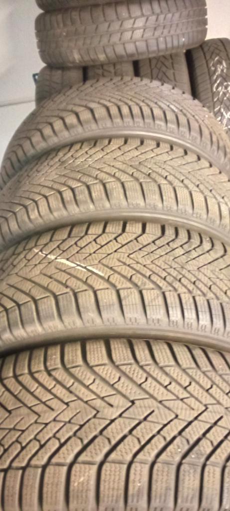 235/60/18 235+60+18 235/60R18 dimo Pirelli, Auto diversen, Autosport-onderdelen, Zo goed als nieuw, Ophalen