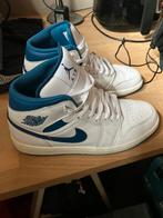 Jordan 1, Sneakers, Ophalen of Verzenden, Wit, Zo goed als nieuw