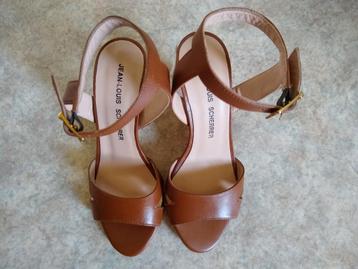 Lot schoenen vrouwen too good to goo beschikbaar voor biedingen