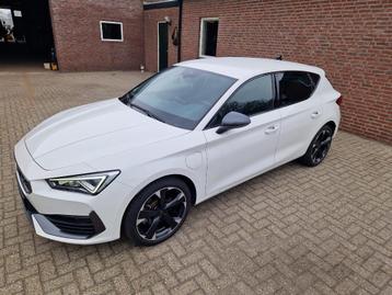 Cupra Leon 204pk | VC | Keyless | ACC | 18" LMV | FULL LED beschikbaar voor biedingen