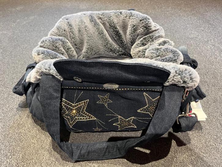 Luxe draagtas voor hond, merk : Mon Bonbon, Dieren en Toebehoren, Overige Dieren-accessoires, Ophalen