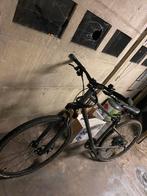 Btwin montenbike met schijfremmen stuur maar een bericht, Vélos & Vélomoteurs, Comme neuf, Enlèvement