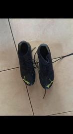 chaussur de foot 43, Comme neuf, Chaussures