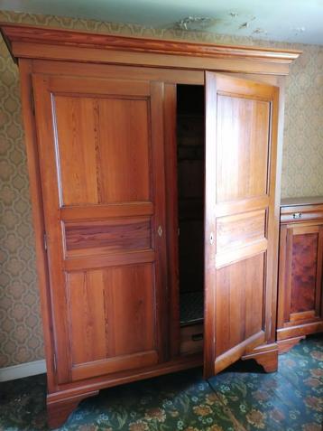 Grand Meuble Ancien  beschikbaar voor biedingen