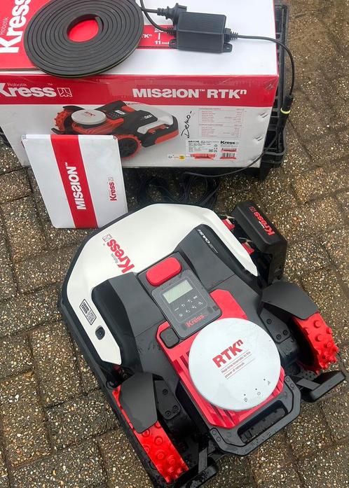 Kress KR171E rTkn-robot met perimeter draadloos AOS, Tuin en Terras, Robotmaaiers, Zo goed als nieuw, 20 tot 25 cm, Met regensensor